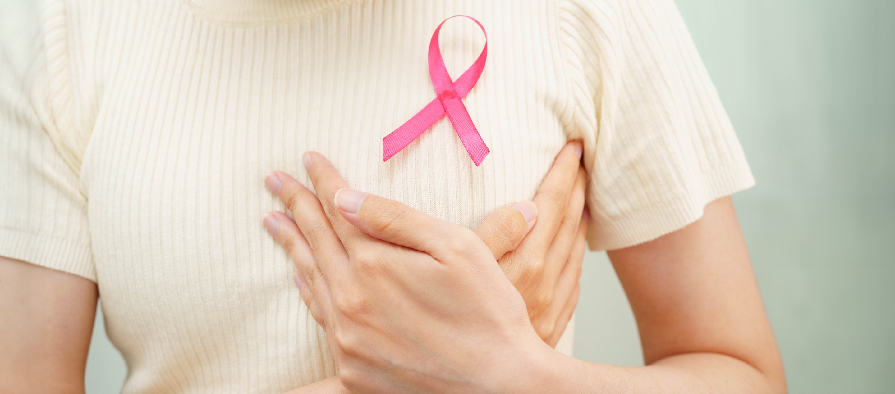 乳癌是甚麼?了解有關乳癌症狀,前兆,成因與治療方法